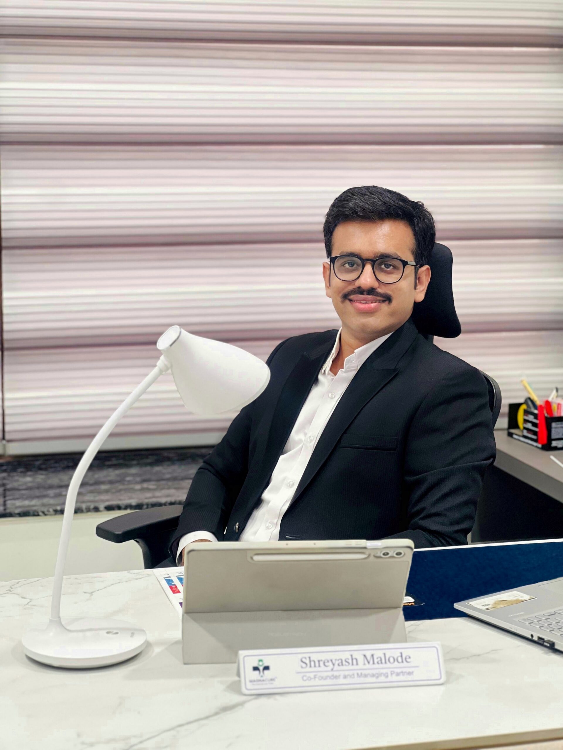 sm co founder & mp img